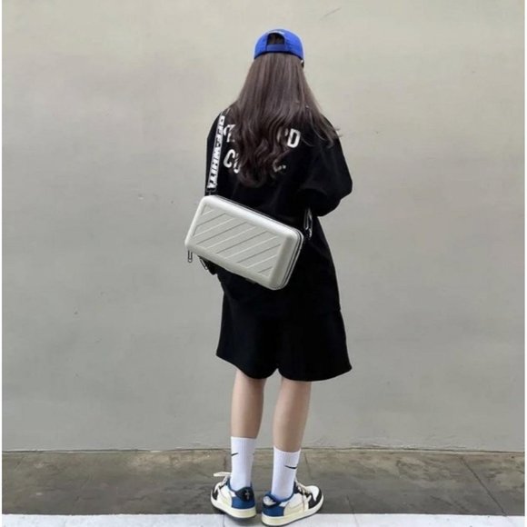 COPY - Off-White | Protection Box Crossbody Suitcase Bsg - Picture 5 of 6